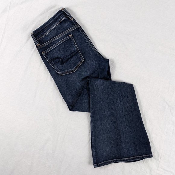 3/$20 AE Boho Flare Jeans Sz 8S - Picture 2 of 4